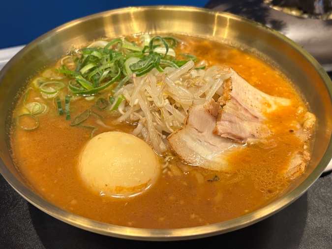 前世はらぁ麺や 塩煮卵ラーメン