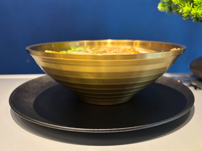 前世はらぁ麺や 器