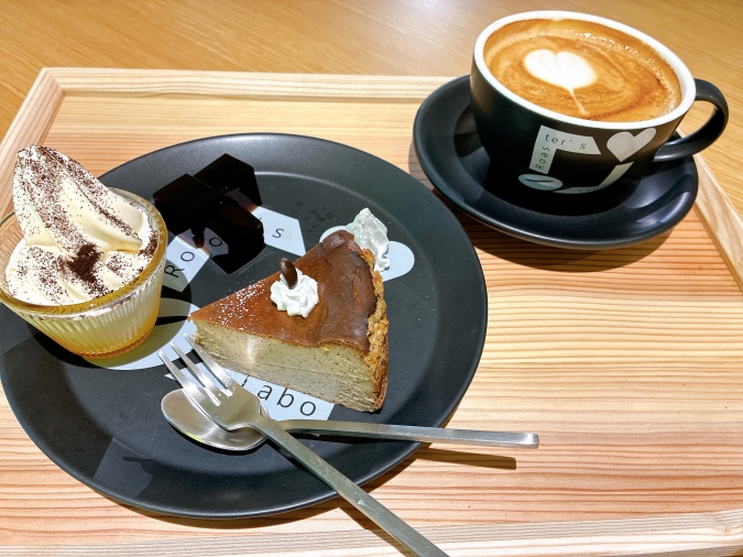 Book cafe 3rd Labo　コーヒーバスクチーズプレート