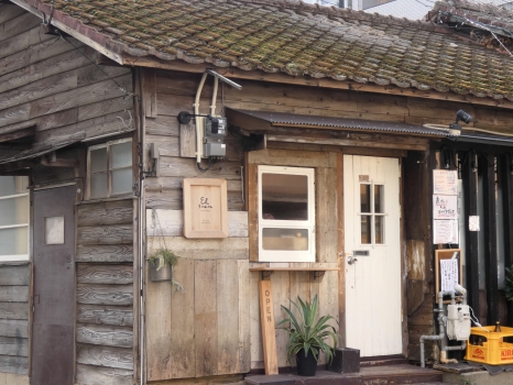 Eltren Coffee Roasters　外観