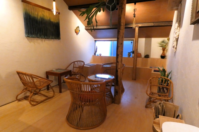 CREAM STAND MOFF　店内