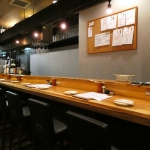 肉と小料理　あいよ　カウンター席