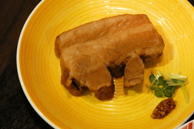 肉と小料理　あいよ　角煮