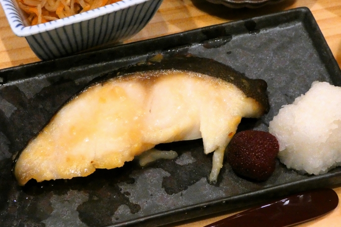 銀しゃりとだし茶漬け 釜のうさぎ　銀鱈の西京焼き