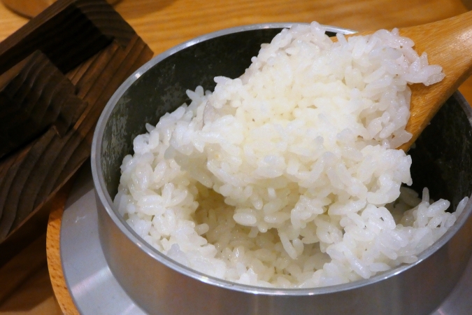 銀しゃりとだし茶漬け 釜のうさぎ　羽釜　銀シャリ