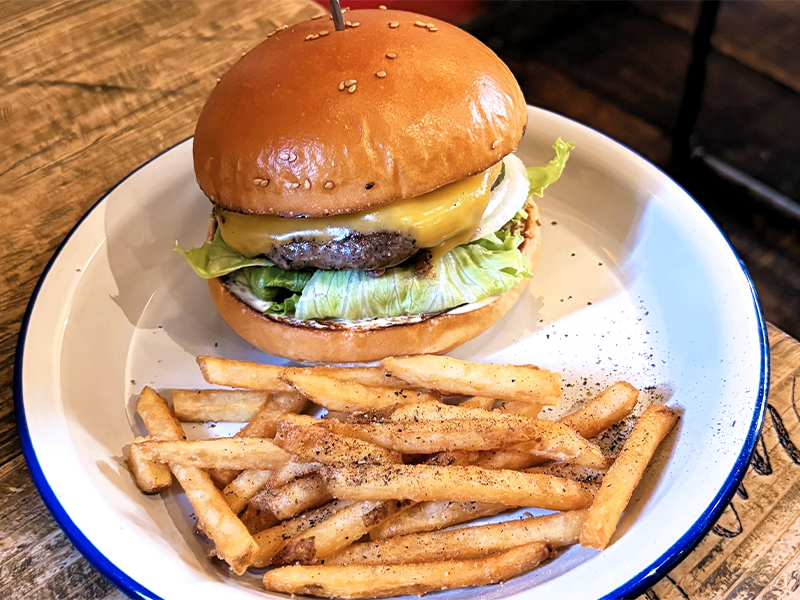 GOONIES BURGER CLUB（グーニーズバーガークラブ）／福岡市中央区警固