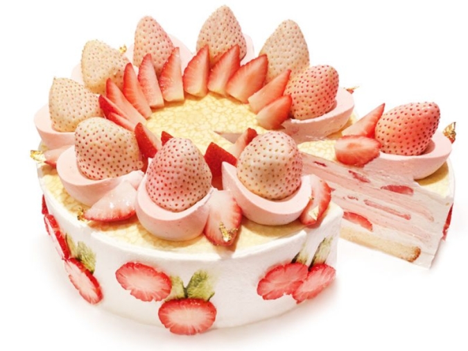 カフェコムサ 紅白いちごのミルクレープ