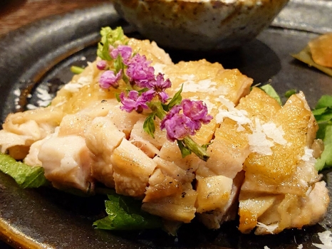 大衆炉端こめろまん。地鶏のたたき三種盛り➁