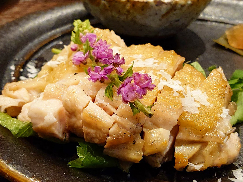 大衆炉端こめろまん。地鶏のたたき三種盛り➁