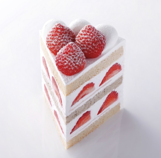 ホテルニューオータニ博多「スーパースイーツビュッフェ2026 ~ホテルでいちご狩り~」新エクストラスーパーあまおうショートケーキ