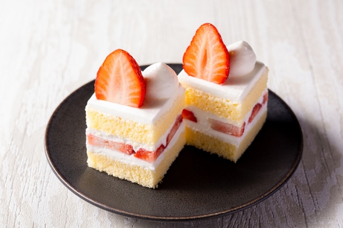 都ホテル博多 ストロベリーアフタヌーンティー いちごのショートケーキ