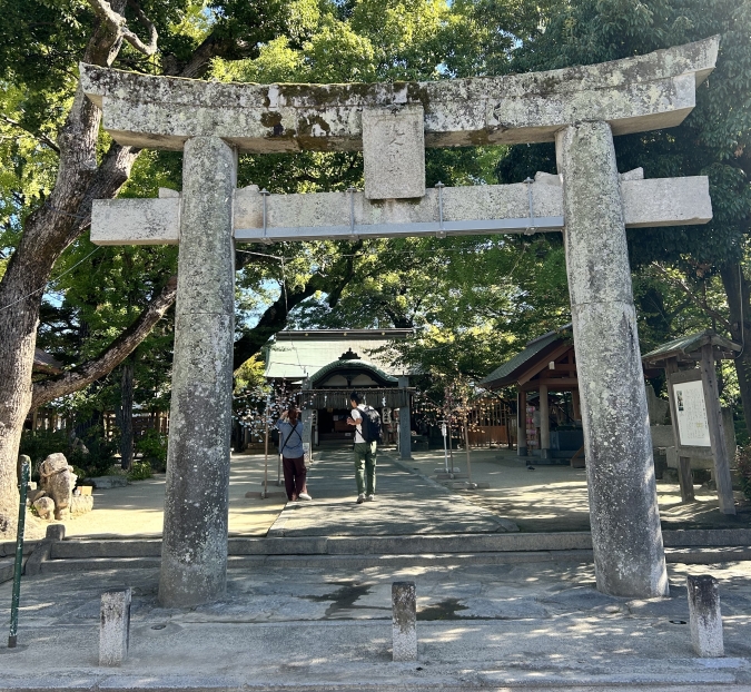 現人神社鳥居