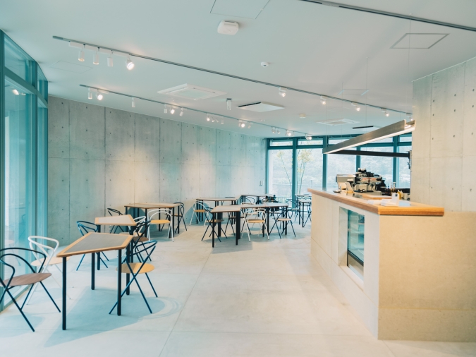 TRAIL 五ケ山ダム店内