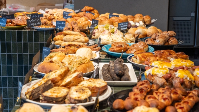 THE ROOTS パン陳列