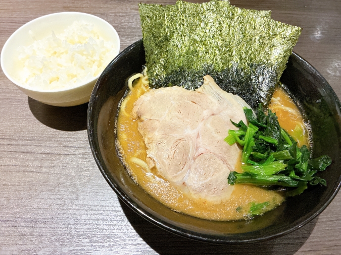 武乃家　中盛りラーメン