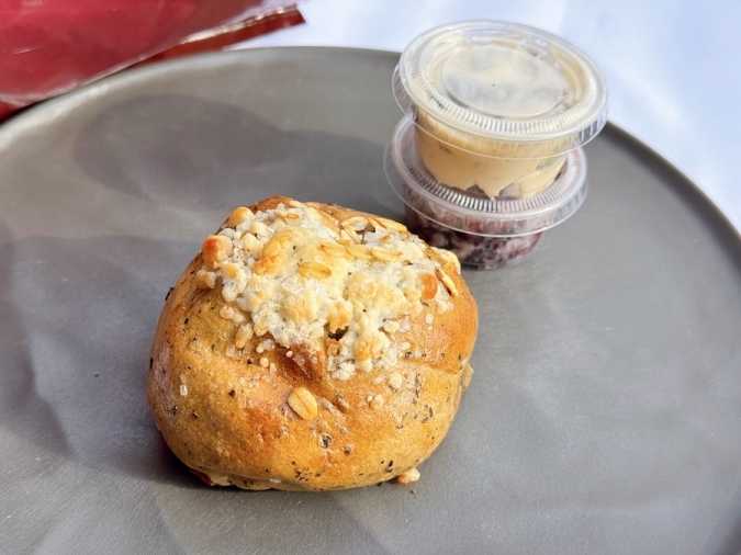 BAGELish. ほうじ茶あんこクリームチーズ