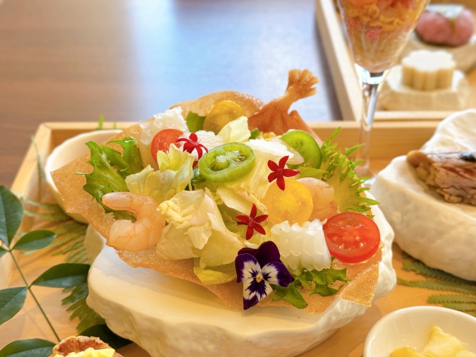 寿司割烹 ともづな ブーケサラダ