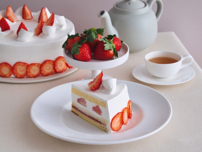 ビブリオテーク　“あすかルビー”いちごのふんわりショートケーキ