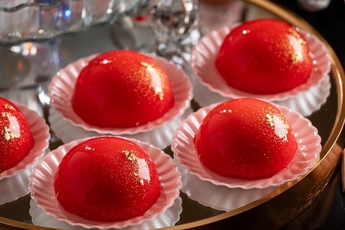 ANAクラウンプラザホテル福岡「ストロベリーデザートビュッフェ ~Jewelberry☆Collection~」ルビードームストロベリー