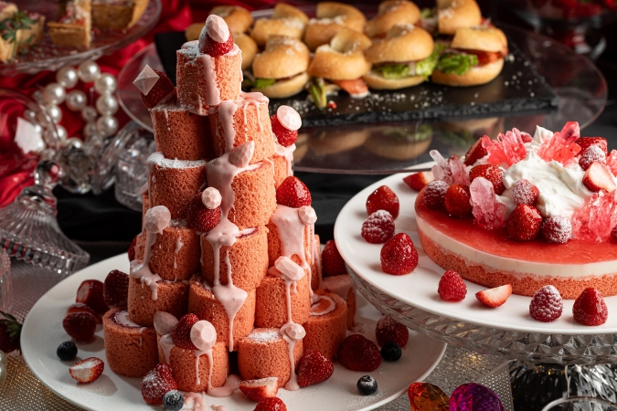 ANAクラウンプラザホテル福岡「ストロベリーデザートビュッフェ ~Jewelberry☆Collection~」