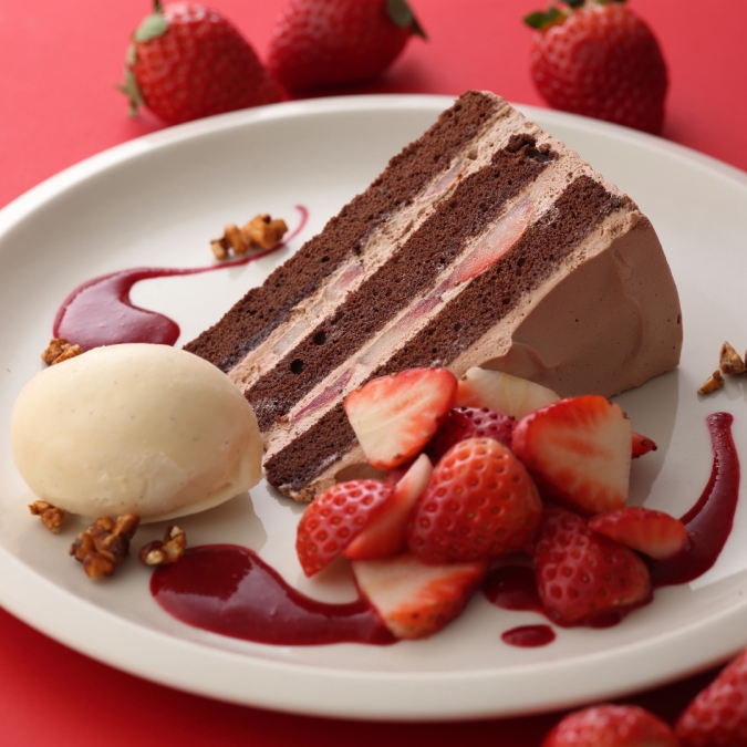 キハチ カフェ 苺のショコラショートケーキ バニラアイス添え