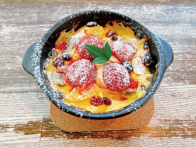 【光の道開運スイーツフェアvol.７】Cafe Lanai（カフェ ラナイ）「光の道 あまおうのフルーツグラタン」