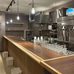 麦酒喫茶キチィ　店内