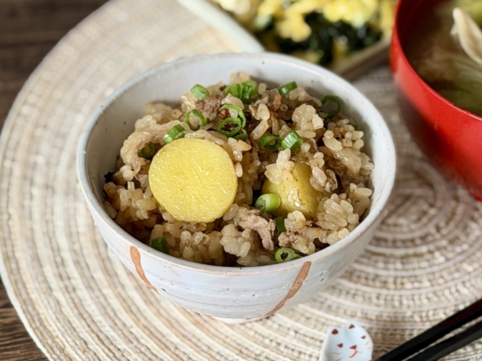 新じゃがと牛肉の甘辛バター炊き込みご飯
