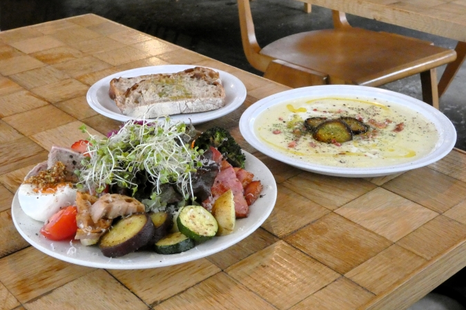 en coffee　気まぐれサラダランチ