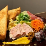 麦酒喫茶キチィ　おつまみ盛り合わせ