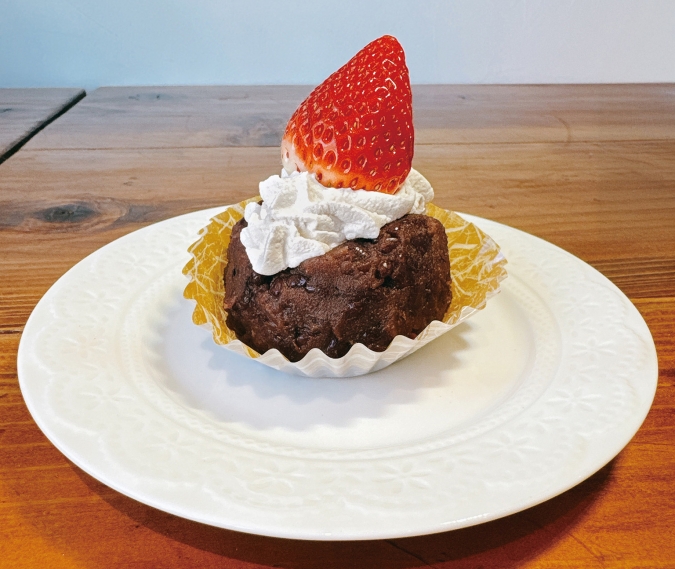 【光の道開運スイーツフェアvol.７】なちゅらるまんぷくや「光の道 いちごの玄米おはぎ」