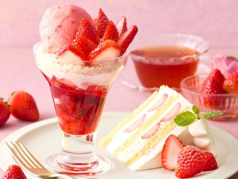 アフタヌーンティー・ティールーム　苺づくしのスイーツプレート