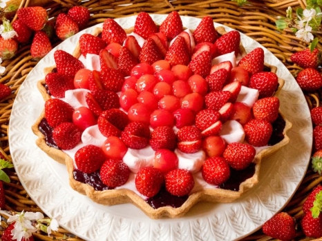 2／19～4／14「キルフェボン」SAKURAフェア／結晶型 “ル ガール”クリームチーズムースのタルト ～桜風味～