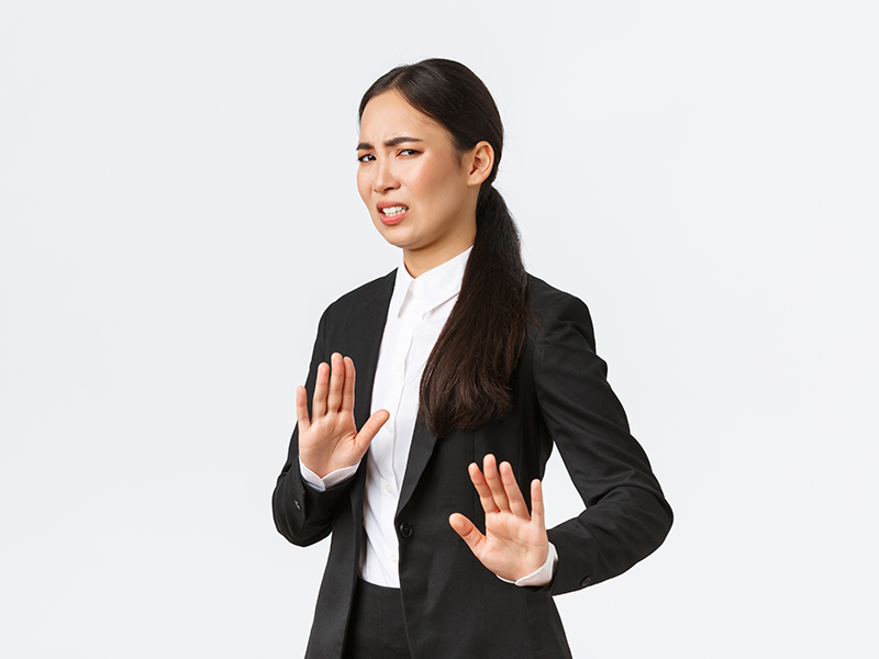 仕事で褒められた時の返答