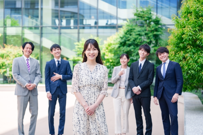 仕事で褒められた時の返答