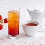 ストロベリーティー(ホット/コールド)