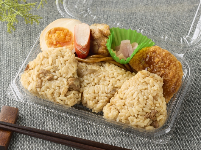 ミニストップ　鶏めしとおかずセット　増量