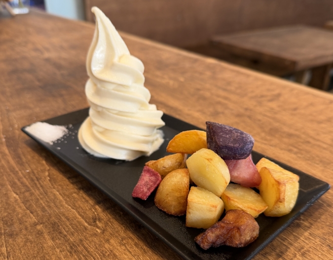 博多阪急「春の北海道物産大会」/【じゃがいもFACTORY】じゃがいも屋のパフェ