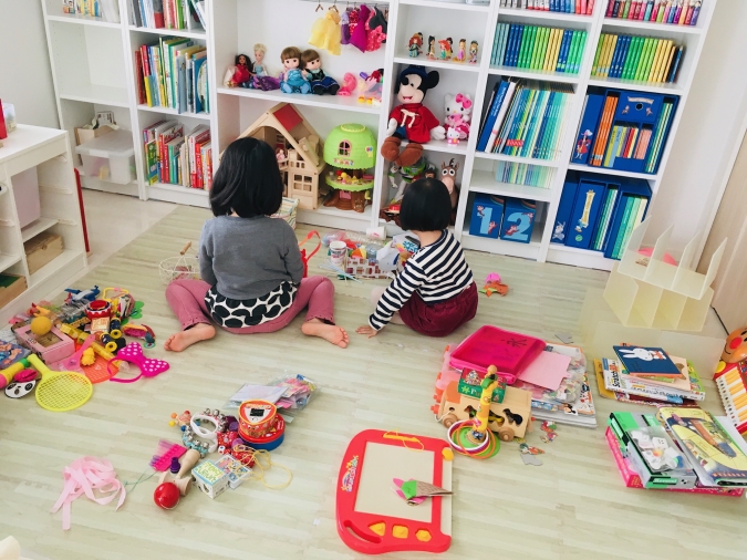 おもちゃの片づけ