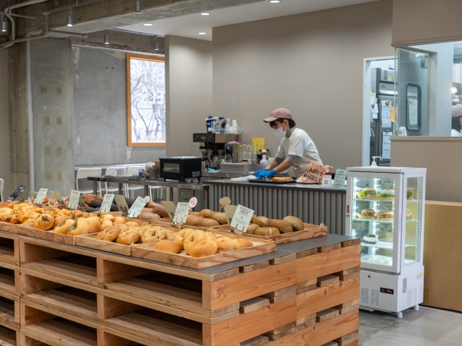 RABBIT BAGELS 六本松店 店内