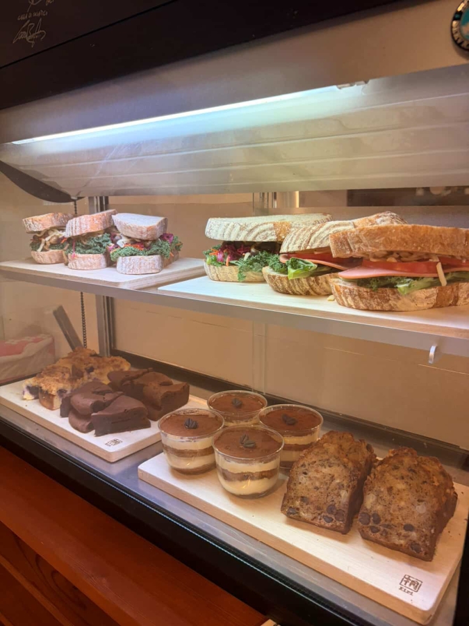 TJ'S COFFEE HOUSE　ショーケース