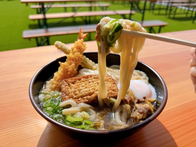 もちだんご村 もち吉工場直売所　うどん