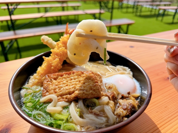 もちだんご村 もち吉工場直売所　うどん