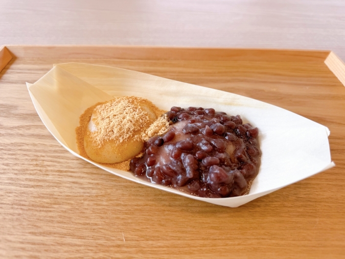 もちだんご村 もち吉工場直売所　つきたて餅