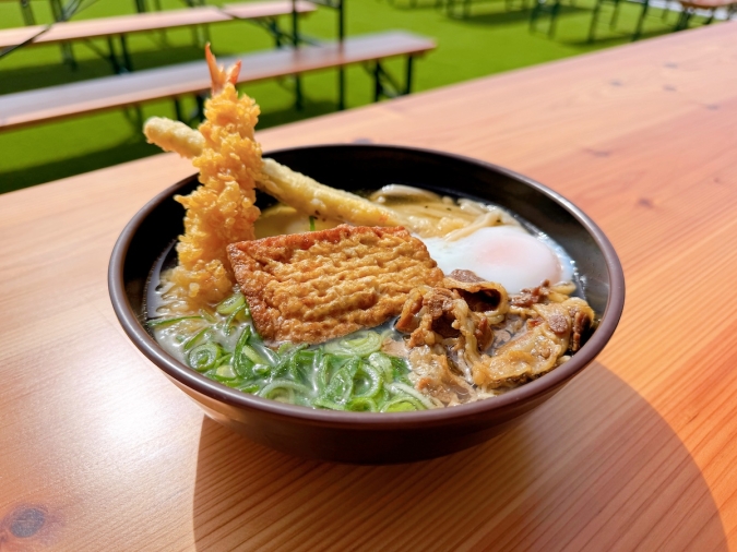 もちだんご村 もち吉工場直売所　うどん