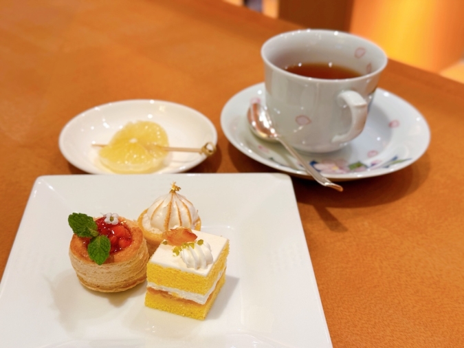 ホテルオークラ福岡 鉄板焼さざんか　デザート