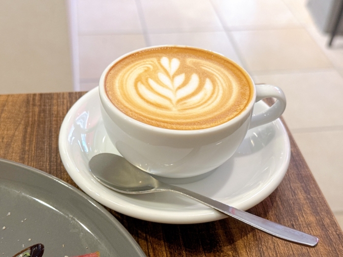 TJ'S COFFEE HOUSE　フラットホワイト