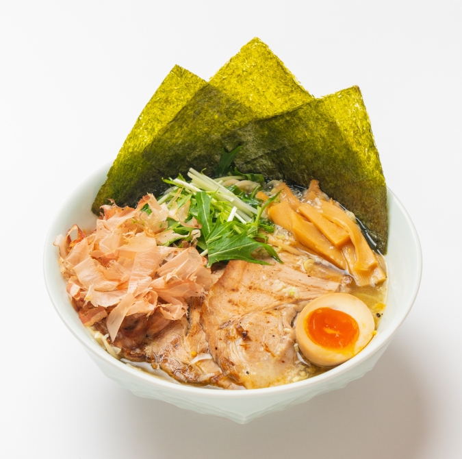 『第5回南の宝箱鹿児島展』サカノウエユニーク「柚子と鰹節が香る新感覚の鹿児島ラーメン!頂上(てっぺん)とりそば」