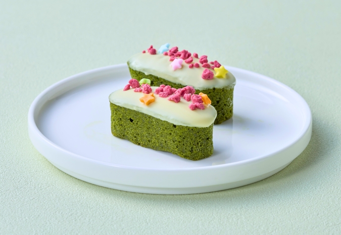 ホテルJALシティ福岡 天神「イースターガーデンアフタヌーンティー」　八女抹茶のフィナンシェ