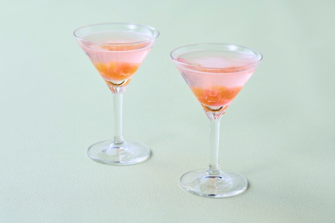 ホテルJALシティ福岡 天神「イースターガーデンアフタヌーンティー」　タピオカ入りさくらソーダ